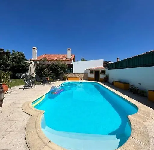 Cafofos Da Zeta, Cozy Pool House