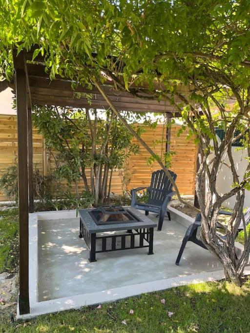 Cafofos Da Zeta, Cozy Pool House Chalet *